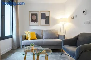 Feelathome Castilla Apartments - Image 5