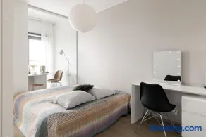 Scandinavian Minimalist Seaside Flat on Top Metro with downtown view - Image 3