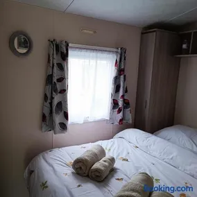 Caravan Aan Zee Arnani - Image 4