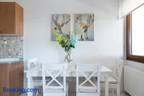 Villa Kristin 2 - 2min walk to Great Sandy, Shallow beach - Image 4