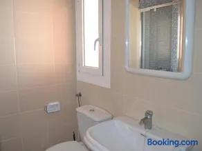 Apartamento en primera línea de playa en Denia con Wi-Fi, jardín y piscina - ES-373-34 - Image 3