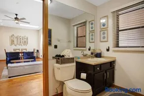 Family Friendly Pool Paradise Retreat Near Beaches - Image 4