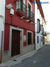 -2-COMO EN CASA, parking 5eu al día según disponible, en centro historico de Ubeda - Image 5