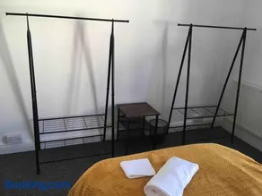 C Amazing 5 Beds Sleeps 7 For Worker or Families by Your Night Inn Group - Image 3