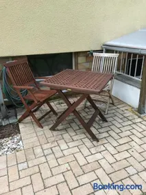 Helles Doppelzimmer im Untergeschoss mit Bad im Grünen nahe Potsdam - Image 2