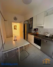 VVR6 Rooms by Homes in Ancona - Image 3