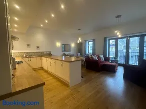 Tidemill House Apartment - Image 3