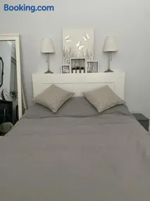 Spacious Double Studio-style room - Image 1
