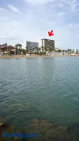 Apartamento en complejo residencial con piscina - Image 3