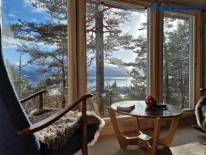 Romantic Off-Grid Cabin with Fjord & Mountain Views - Image 5