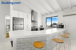 Relaxing Getaway Oceanview Multi Family Pets Mandurah - Image 3