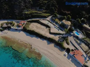 Petani Beach Suites - Image 4