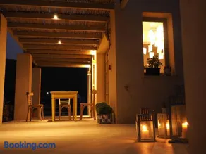 Skinammos studios,suites - Image 3