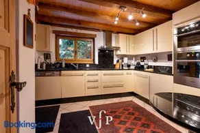 L'Alouvy Winter Dream Chalet for Family at Verbier - Image 4