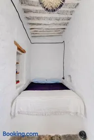 Syros Art House - Image 2