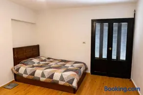 Sheraton Airport Luxury Apartment - Image 2