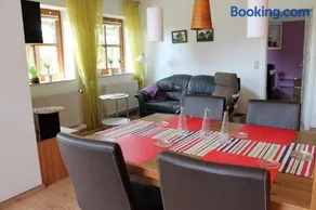Appartamento accogliente e familiare con griglia e terrazza - Image 5