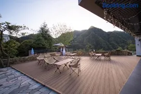 Zhangjiajie JOY Hotel -New Hotel ,Avatar Mountain View, Walking Distance to the Middle Gate of Forest Park,Quite Entrance, Less Crowed & No Queue,Free well-prepared Breakfast,Free Self-Service Laundry & Drying, Attraction Tickets Serivce,Nice Host - Image 4