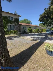 Aux Châtaigniers - Image 2