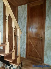 hill house - Image 3