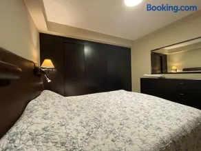 Premium Studio Apartment in Private Villa Nisim - Image 2