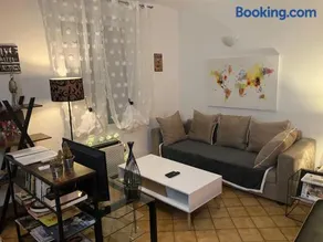 Jolie, cozy, confortable maison de ville au calme à 5min du centre de Verdun, parking devant la maison - Image 5