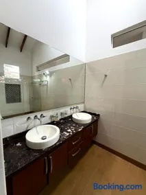 Villa de lujo con piscina de ensueño - Image 5