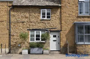 Little House - Image 3