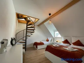 Suite Dilara by NINJA SPACES - 105QM Maisonette, Garten, Parkplatz - Image 1