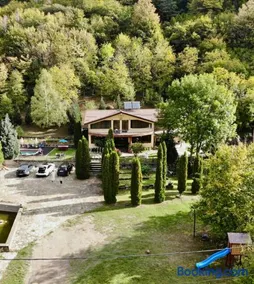Pensiunea Un colț de Rai - Image 1