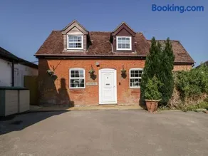 The Cottage - Image 2