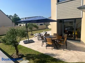 Beach house - Image 1