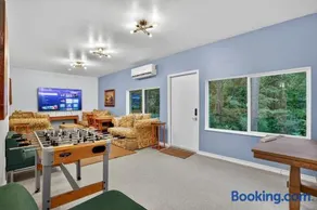 Evergreen Estate Laketown, Fishing and Peaceful - Image 3