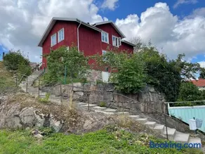 Lyxig Villalägenhet i centrala Uddevalla - Spabad - Image 1