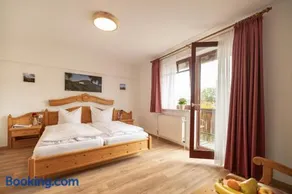 Hotel-Gasthof Sondergeld - Image 1