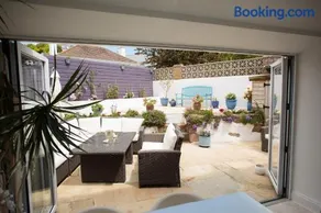 Gorgeous boutique beach house, Gorey Village - Image 3