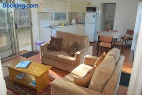 Lookout Holiday Units - Image 2