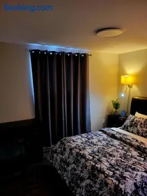 BlueSummit Guest House St John's - Image 4