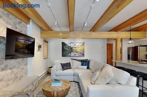 Timberline Condominiums 3 Bedroom Premier Unit B1A - Image 2