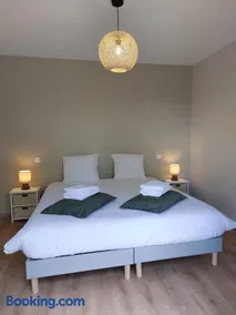 La Belle Étoile piscine intérieure chauffée - Image 2
