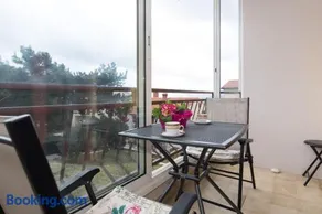 Apartment Calista - Image 1