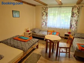 Pokoje pod Krzywym Dachem - Image 1