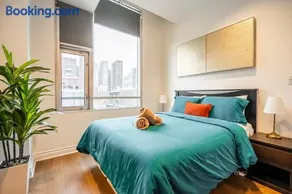 The Artist Loft Trendy 2BR Condo with Parking - Image 3
