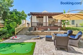 Beach bliss awaits! - Beach, Pools, Tiki-Deck, Arcade, Putting green, Family Fun! - Image 3