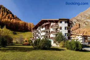 Hotel Garni Chasa Nova - Image 2