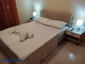 Istamos apartment - Image 3