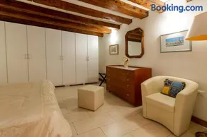 Art Dreams Apartment Dimora Casanova - Image 2