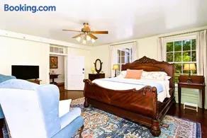 The Montgomery B&B - Image 4