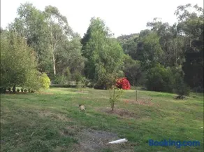 Rainy Hill Retreat - The Cottage - Image 2
