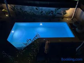 X luxury suites - Image 2
